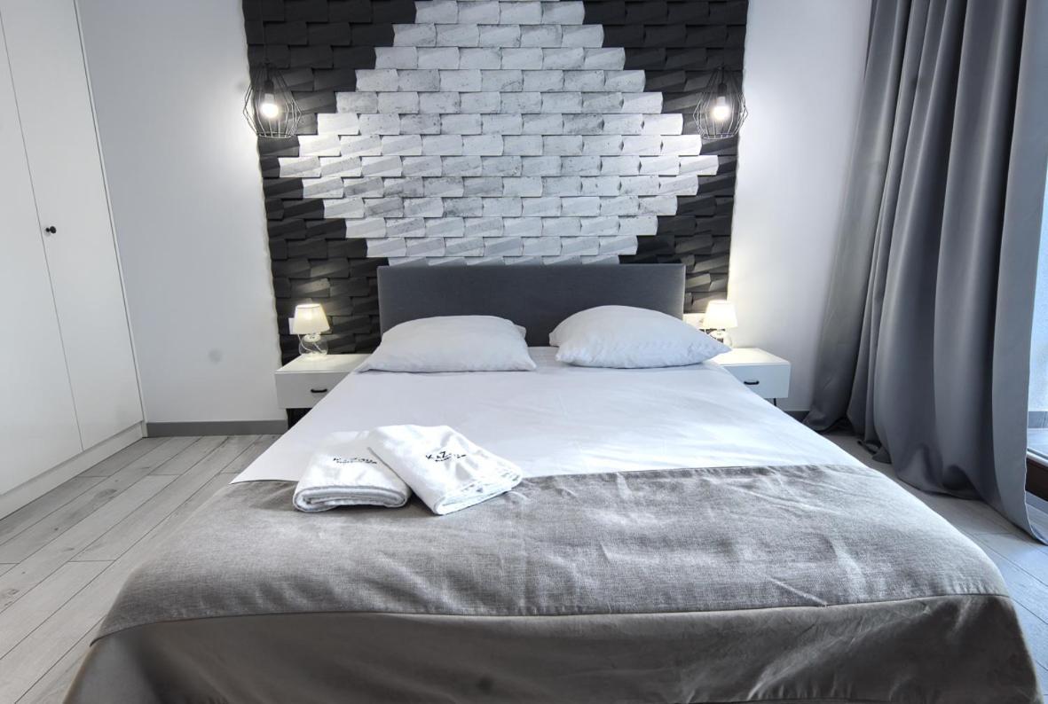 Wola Luxury Stay Varsovie Extérieur photo