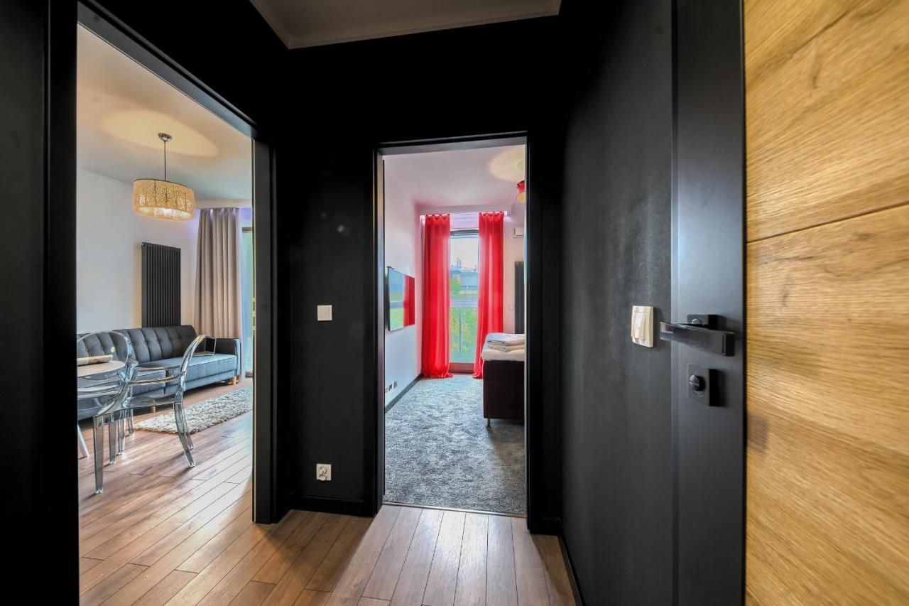 Wola Luxury Stay Varsovie Extérieur photo
