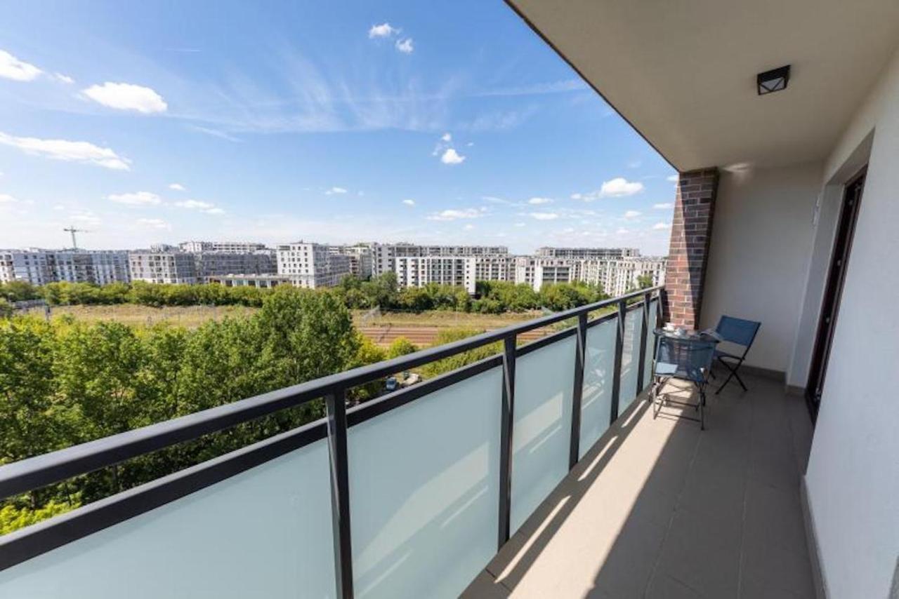 Wola Luxury Stay Varsovie Extérieur photo