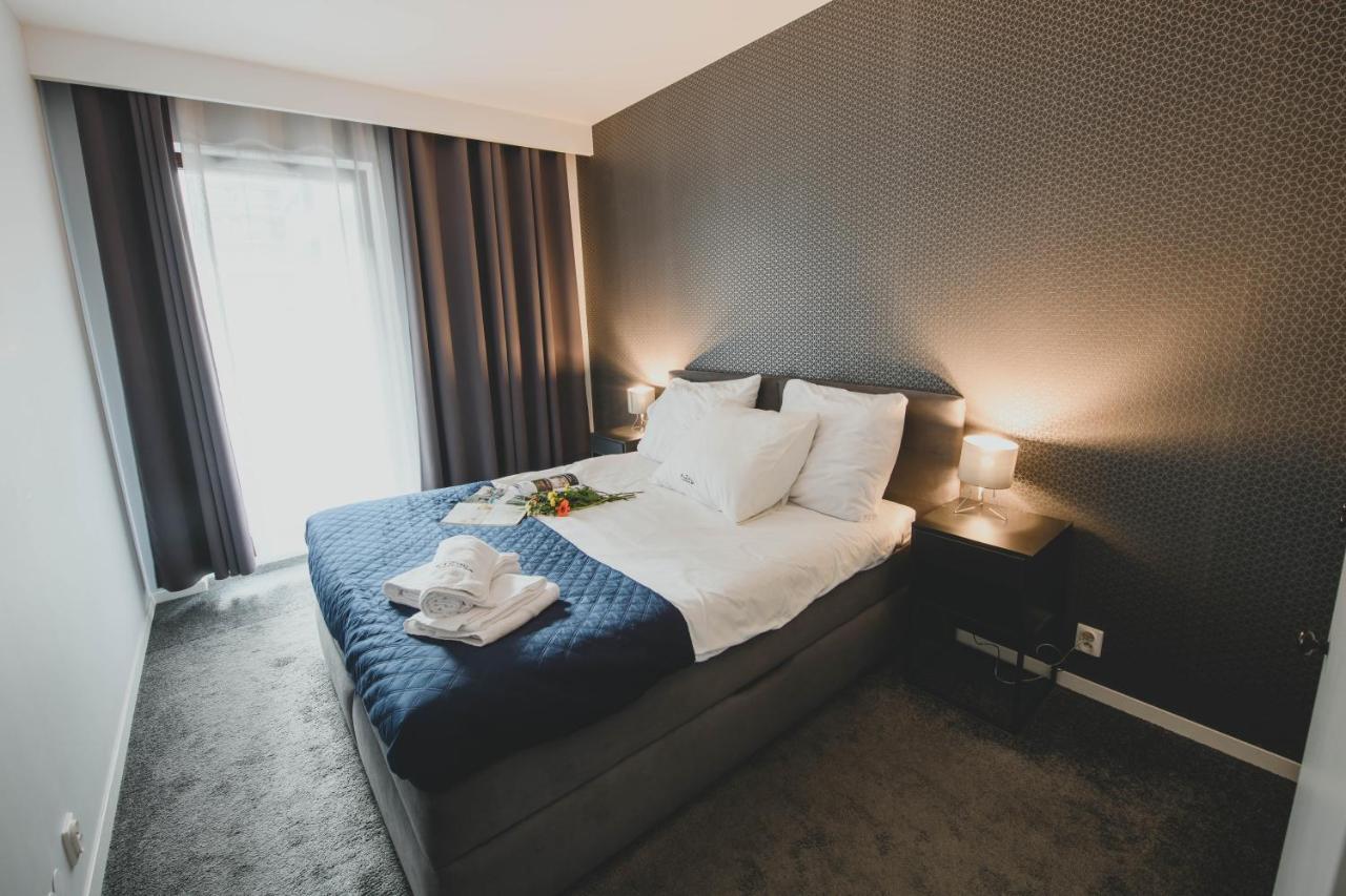 Wola Luxury Stay Varsovie Extérieur photo