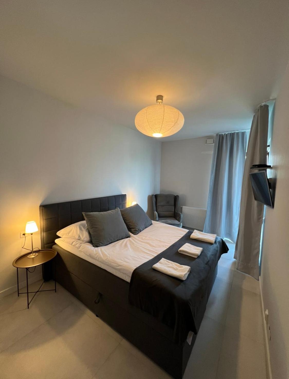 Wola Luxury Stay Varsovie Extérieur photo