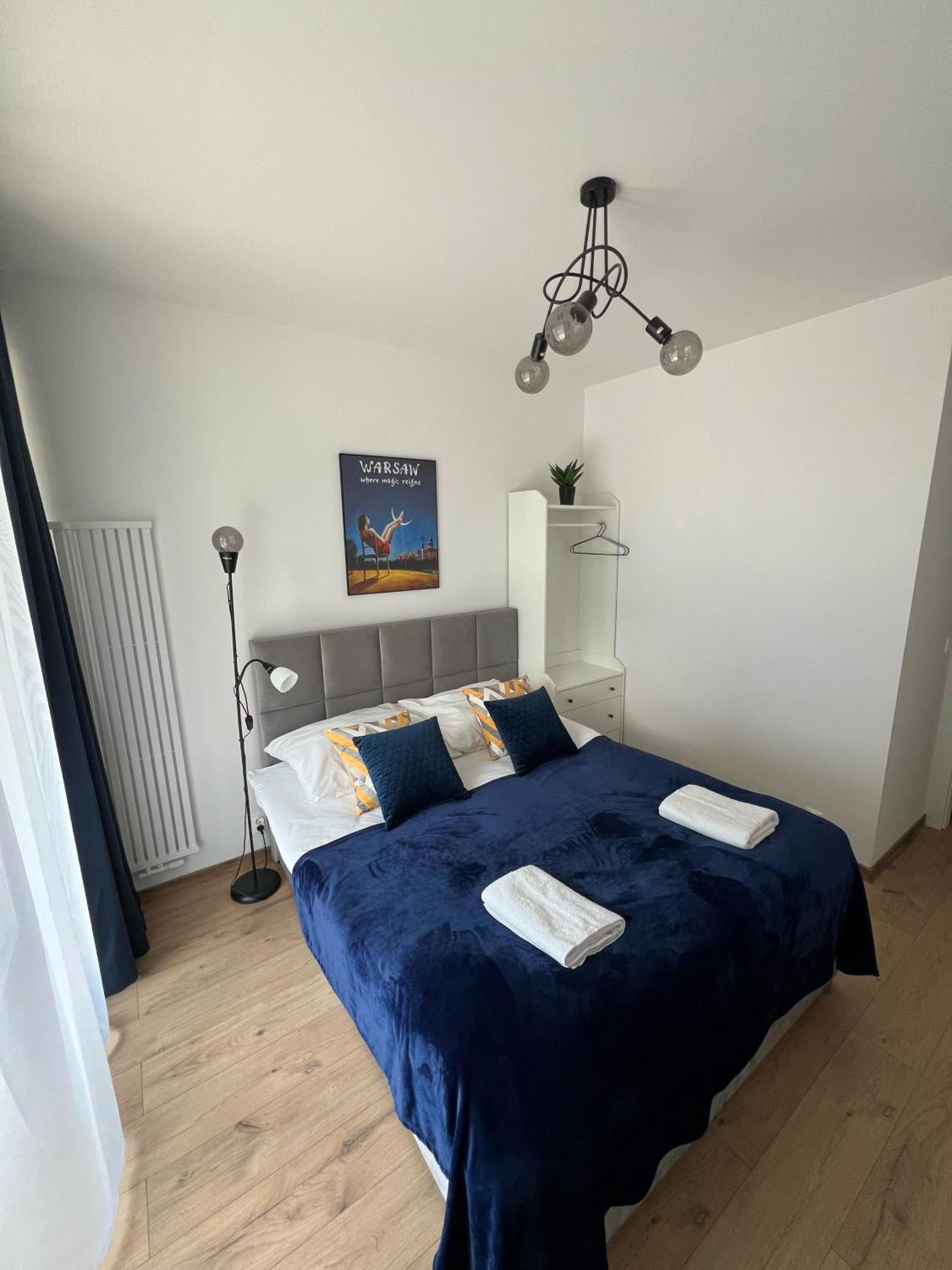Wola Luxury Stay Varsovie Extérieur photo